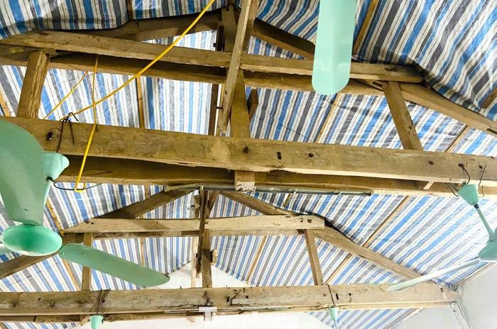Điểm trường lẻ Tiến Sơn đã xuống cấp trầm trọng, không còn đảm bảo an toàn.