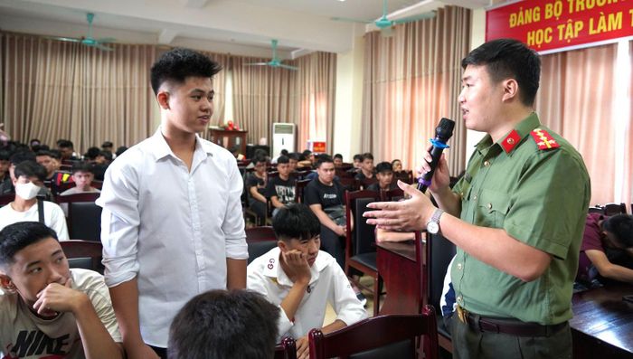 Cần nâng cao nhận thức, cảnh giác để tránh tiếp tay lừa đảo hoặc trở thành nạn nhân
