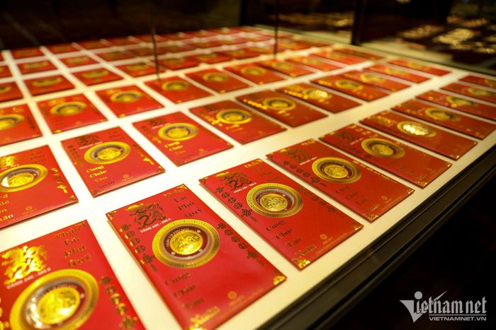 Giá vàng thế giới giảm. Ảnh: Tùng Đoàn