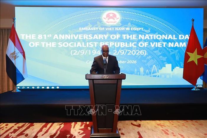 Đại sứ Mohamed Abou Bakr Saleh, Thứ trưởng Ngoại giao Cộng hòa Arab Ai Cập phát biểu chúc mừng.