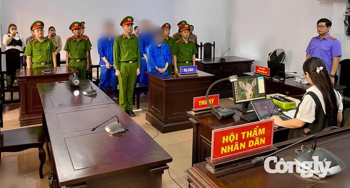 Các bị cáo tại phiên tòa