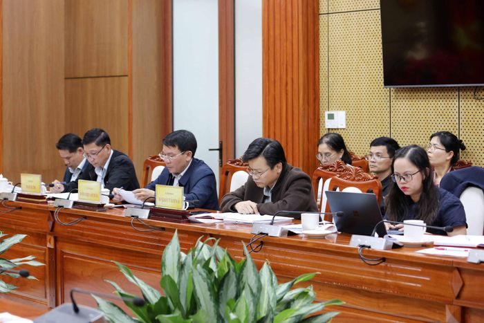 Đại diện các sở, ngành liên quan tham dự buổi tiếp công dân định kỳ chiều 11/9