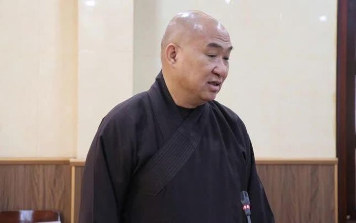 Thượng tọa Thích Phước Nguyên phát biểu