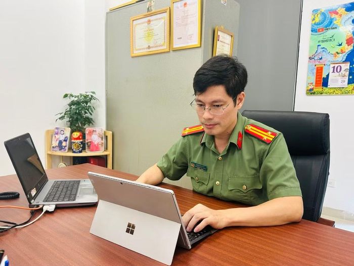 Trung tá, TS Trần Nghi Phú, tác giả chính của "C500 Safe Reader AI" - công trình đã được cấp bằng độc quyền sáng chế.