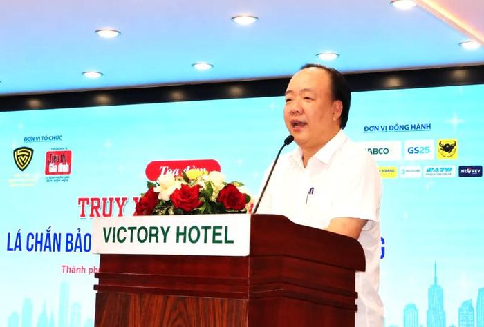  Ông Trần Hữu Linh, Cục trưởng Cục Quản lý và Phát triển thị trường trong nước, Bộ Công thương. 
