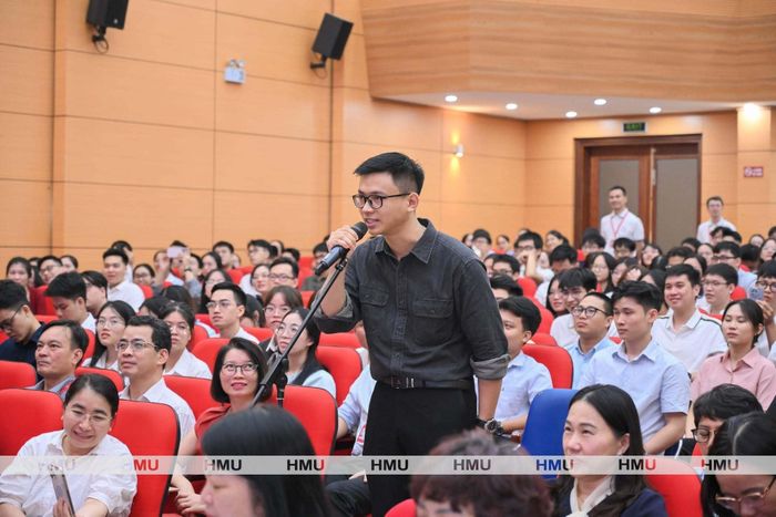 Bác sĩ nội trú được tuyển chọn để tham gia chương trình đào tạo chuyên khoa sau đại học