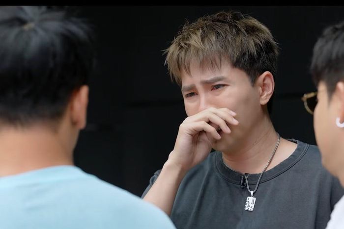 Will bật khóc vì Tùng Mint ra về.