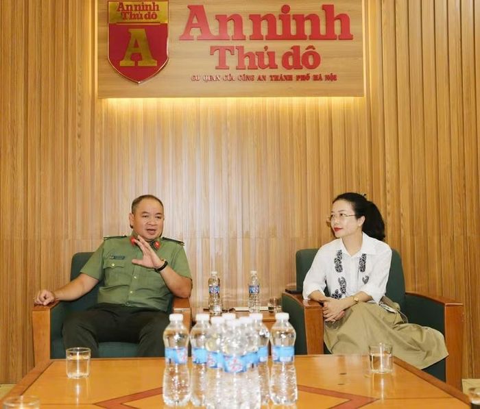Sự đồng hành của Tân Hiệp Phát cũng thể hiện vai trò doanh nghiệp trong các hoạt động an sinh, hướng tới gia đình cán bộ, chiến sĩ có hoàn cảnh khó khăn.