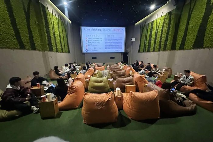  Hẹn hò xoay vòng được nhiều người trẻ Hàn Quốc lựa chọn vì tiết kiệm chi phí và hiệu quả cao. Ảnh: Love Matching. 