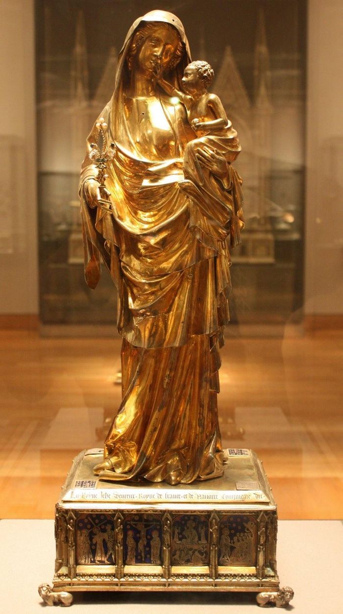  H.139. Đức Mẹ và Chúa Hài Đồng (Virgin and Child), k. 1324 – 1339; do Joan of Evreux dâng vào năm 1339. Ảnh: Wikimedia. 