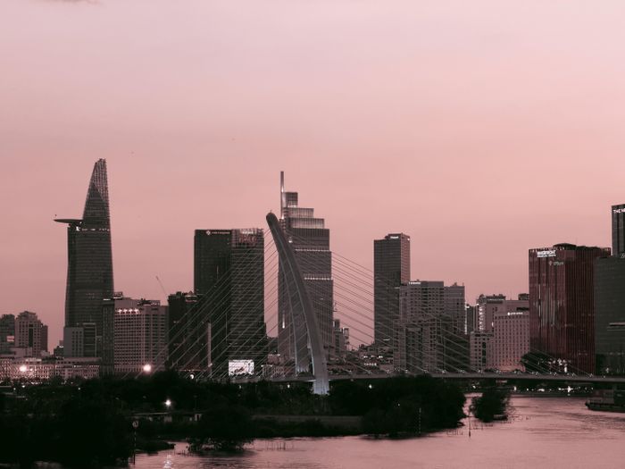 Tác phẩm Chấm phẩy, của tác giả Hoàng Bảo đạt giải Nhì cuộc thi "Viết câu chuyện - một Thành phố". Ảnh: Hoàng Bảo.