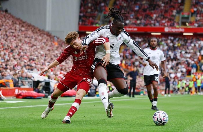  Liverpool chỉ có 6 điểm sau 4 vòng đầu. Ảnh: Reuters.