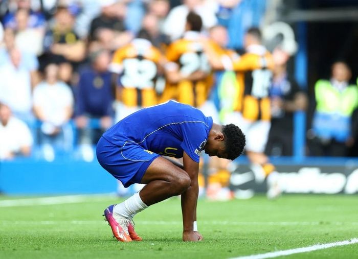 Hàng thủ Chelsea liên tiếp nhận từ 2 bàn thua trở lên trong 3 vòng gần nhất. Ảnh: Reuters.