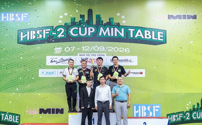 Ban tổ chức trao giải nội dung pool nam