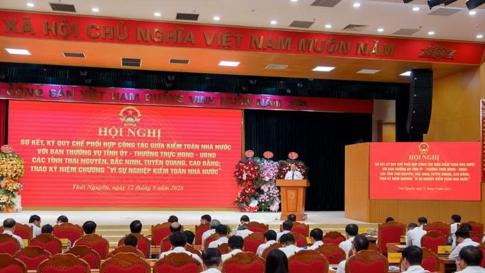 Quang cảnh hội nghị.