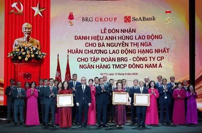 Tại sự kiện, Tập đoàn BRG cũng vinh dự được trao tặng Huân chương Lao động hạng Nhất.