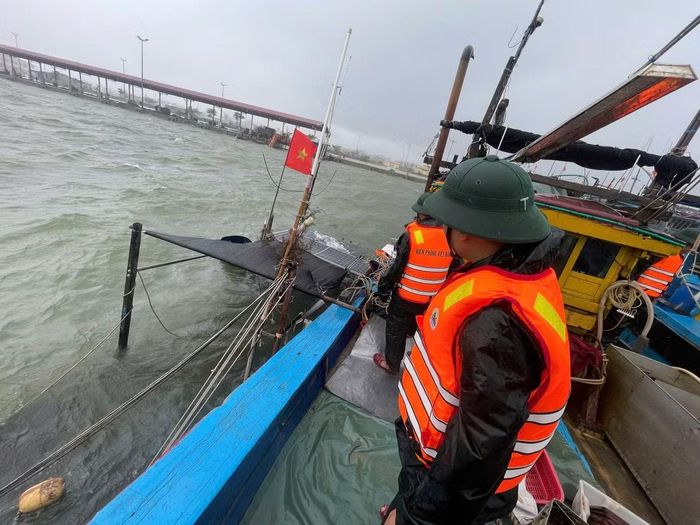 Hiện trường chiếc tàu gặp nạn