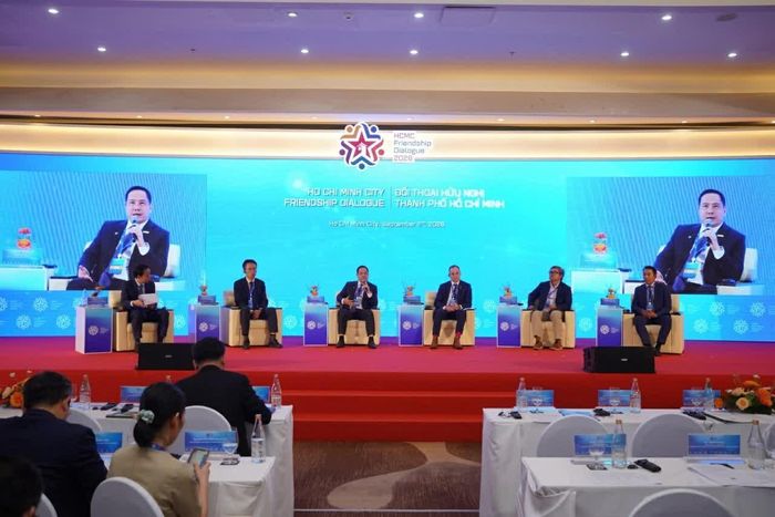 Tọa đàm do ông Trương Tấn Lộc, Giám đốc Marketing Tổng Công ty Tân Cảng - Sài Gòn, Chủ tịch Hội đồng Thành viên Công ty TNHH Cảng Quốc tế Tân Cảng - Cái Mép, Phó Chủ tịch Hiệp hội Logistics và Cảng biển TP. Hồ Chí Minh điều phối. (Nguồn: FD 2026)