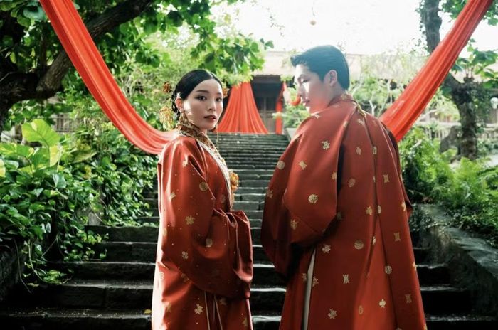Không gian mang màu sắc cổ xưa, bao quanh bởi những tán cây lớn tạo nên nét độc đáo trong "Chị chị em em 3". Ảnh: ĐPCC