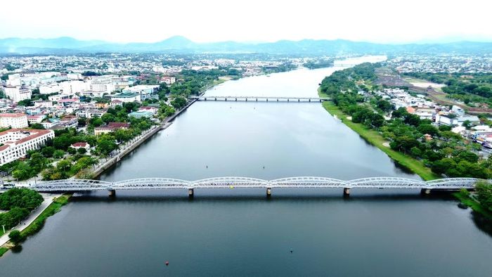 Lợi thế khác biệt của Huế về thu hút đầu tư và phát triển thị trường bất động sản nằm ở một chỉnh thể lịch sử, văn hóa và sinh thái.