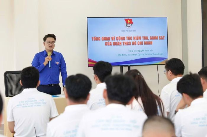 Cán bộ Đoàn - Hội TPHCM tham gia chuyên đề về công tác kiểm tra, giám sát của Đoàn. 