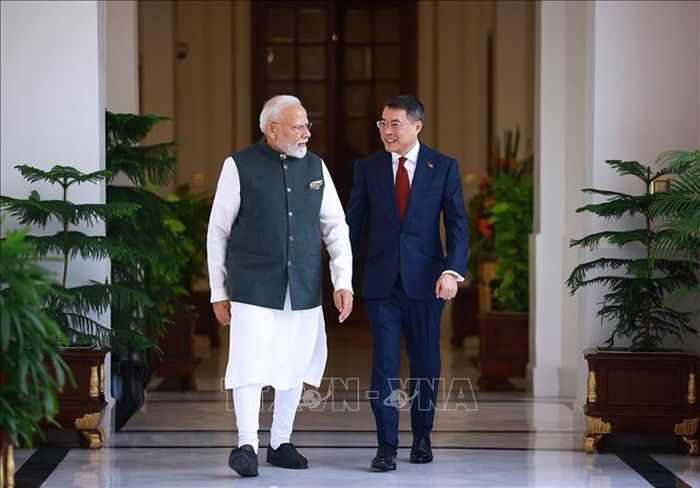 Thủ tướng Lê Minh Hưng gặp Thủ tướng Cộng hòa Ấn Độ Narendra Modi. Ảnh: Dương Giang/TTXVN