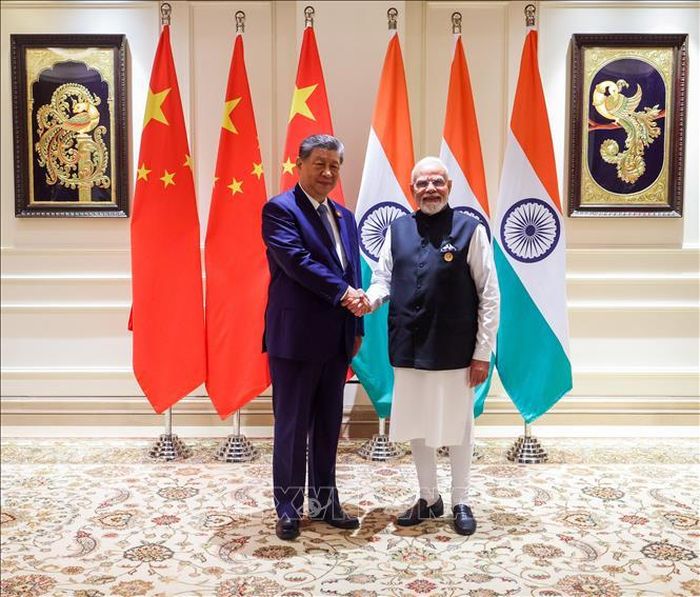 Thủ tướng Ấn Độ Narendra Modi và Chủ tịch Trung Quốc Tập Cận Bình tại cuộc hội đàm bên lề Hội nghị thượng đỉnh BRICS ở New Delhi, Ấn Độ ngày 12/9/2026. Ảnh: ANI/TTXVN phát