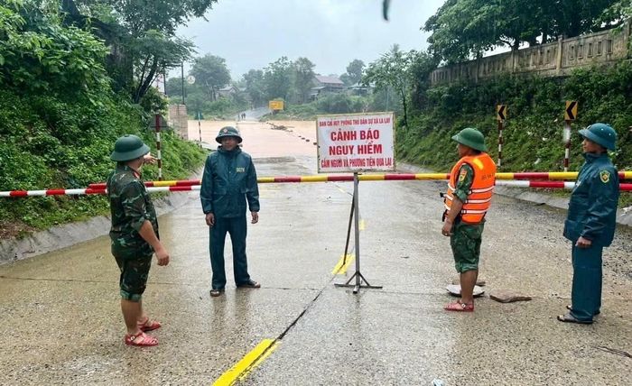 Bộ đội Biên phòng tỉnh Quảng Trị chủ động triển khai phương án ứng phó thiên tai theo phương châm “4 tại chỗ”. Ảnh: TTXVN phát