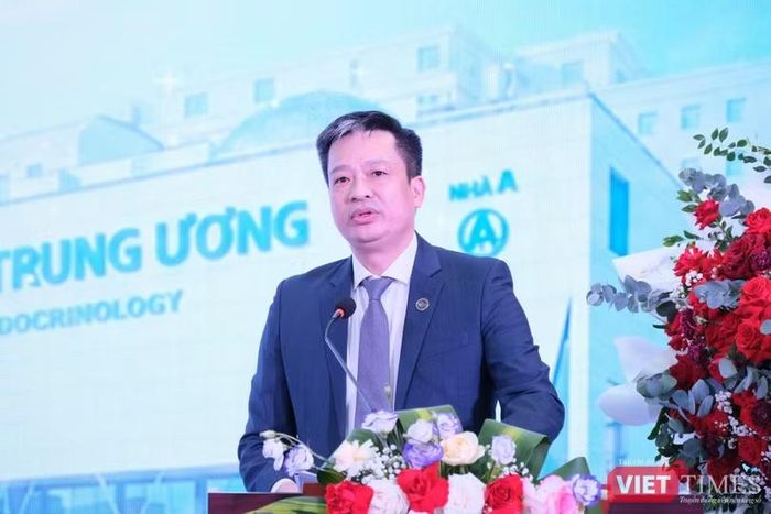 TTƯT.TS Phan Hoàng Hiệp, Giám đốc Bệnh viện Nội tiết Trung ương, phát biểu khai mạc. Ảnh: Thuý Quỳnh.