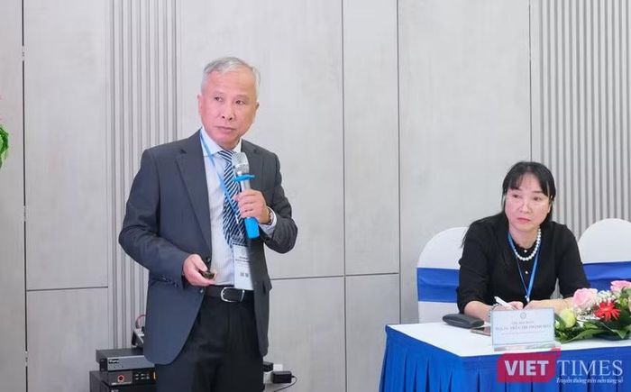 Các đại biểu báo cáo khoa học. Ảnh: Thuý Quỳnh.
