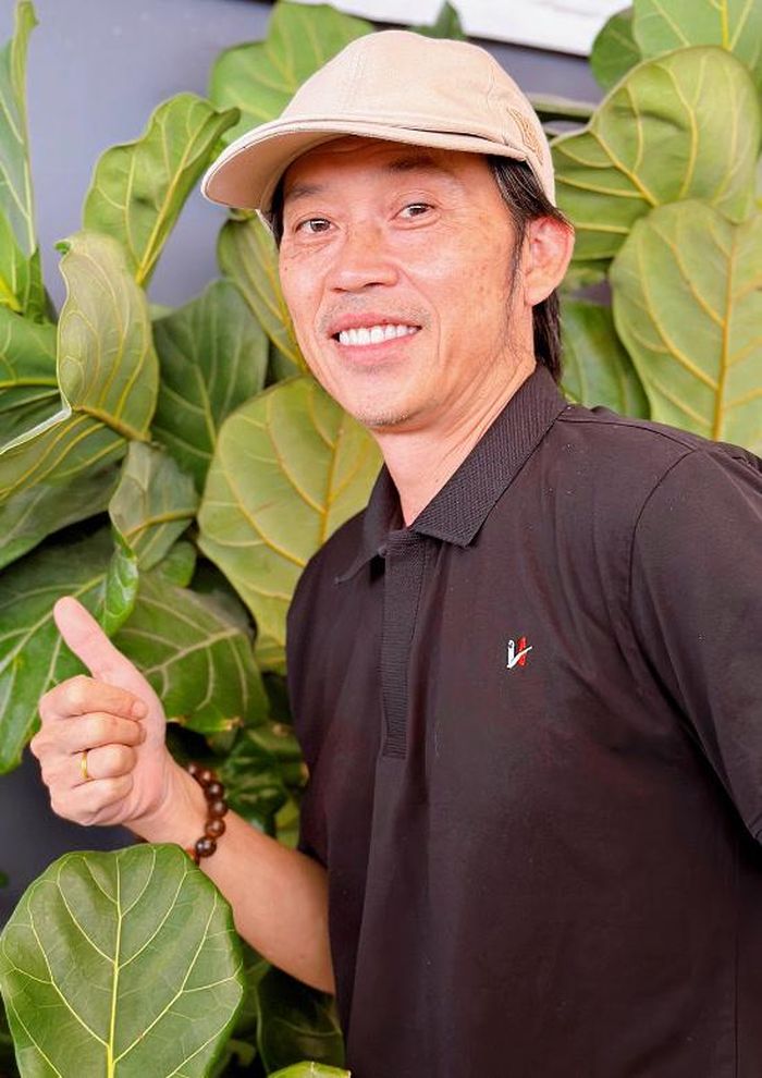 NSƯT Hoài Linh lựa chọn trở lại, cố gắng để trả 'món nợ' ân tình của khán giả.