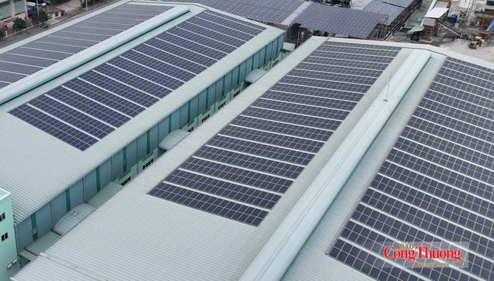 Nghị định 243 nâng tỷ lệ điện dư được phép bán lên lưới tối đa 50%, tạo đột phá, nâng hiệu quả đầu tư, rút ngắn thời gian thu hồi vốn cho doanh nghiệp.