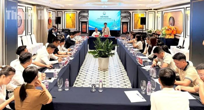 Toàn cảnh hội nghị.