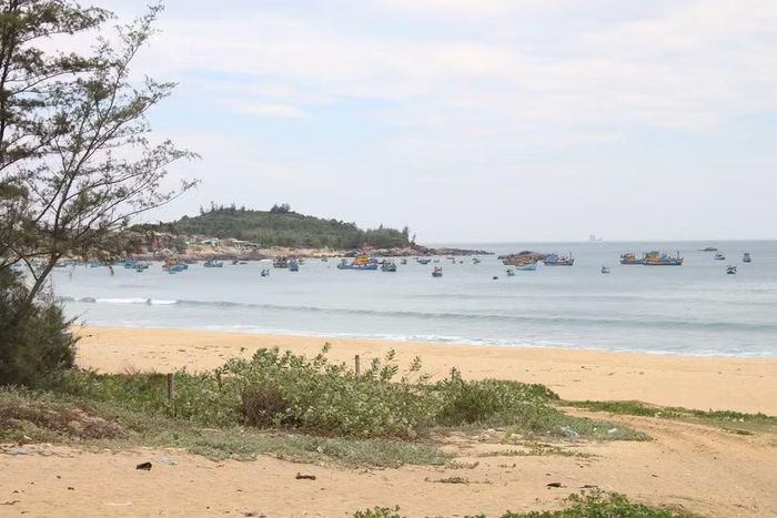 Vị trí được chọn xây dựng Bến cảng nước sâu Phù Mỹ. Ảnh: Trọng Lợi