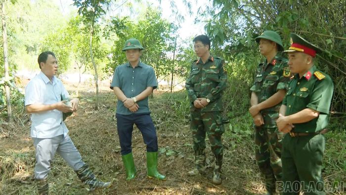 Phó Chủ tịch UBND tỉnh Giàng Quốc Hưng chỉ đạo trực tiếp công tác tìm kiếm, quy tập hài cốt liệt sĩ tại đồi Đá Vôi.