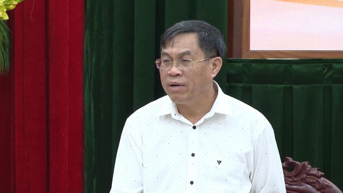Đồng chí Võ Ngọc Hiệp, Tỉnh ủy viên, Phó Chủ tịch UBND tỉnh Lâm Đồng yêu cầu các chủ đầu tư xây dựng kế hoạch giải ngân cụ thể theo ngày, tuần, tháng; không đạt tiến độ phải bù ngay