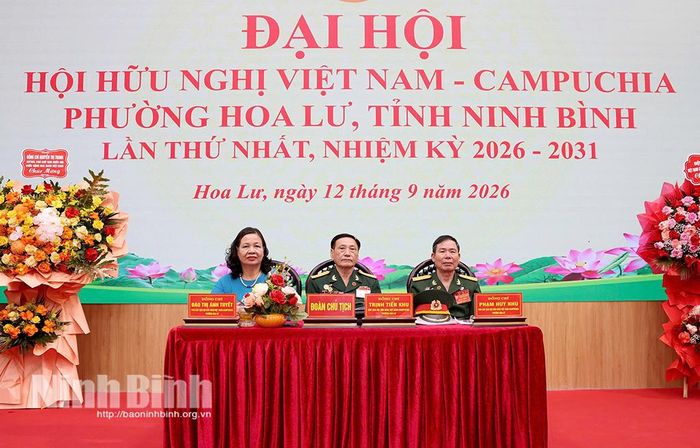 Đoàn Chủ tịch điều hành Đại hội.