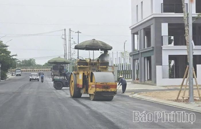 Tập trung đẩy nhanh tiến độ cải tạo, nâng cấp một số tuyến đường nội đô phường Việt Trì góp phần thúc đẩy giải ngân vốn đầu tư công.