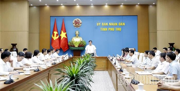 Toàn cảnh buổi làm việc.