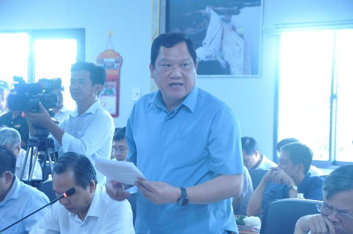 Ông Lâm Văn Bi, Phó Chủ tịch Thường trực UBND tỉnh Cà Mau, đề xuất phương án đẩy nhanh tiến độ cao tốc Cà Mau - Đất Mũi.