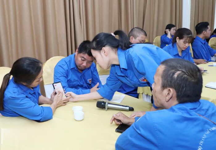 Khả năng sử dụng các nền tảng số mở ra học tập, giao tiếp, cũng như giúp giảm bớt một số rào cản mà người khuyết tật gặp phải trong đời sống