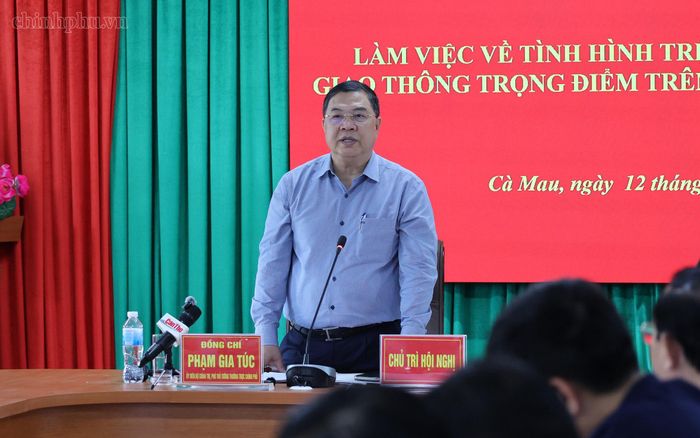 Phó Thủ tướng Thường trực Phạm Gia Túc yêu cầu các chủ đầu tư, nhà thầu tiếp tục tổ chức thi công hiệu quả, đưa các tuyến đường vào khai thác - Ảnh: chinhphu.vn/Phương Nguyên