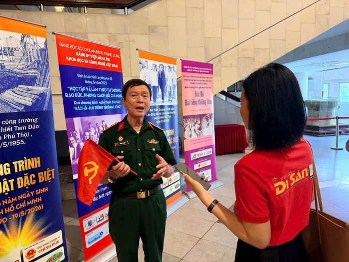 Ông Phan Tử Ánh, Chi ủy viên Chi bộ Tổ dân phố 9, phường Ngọc Hà (Hà Nội) chia sẻ về chương trình. Ảnh: BTC