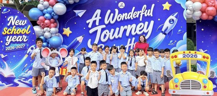 Xây dựng môi trường sử dụng tiếng Anh có ý nghĩa quan trọng. Ảnh: NH