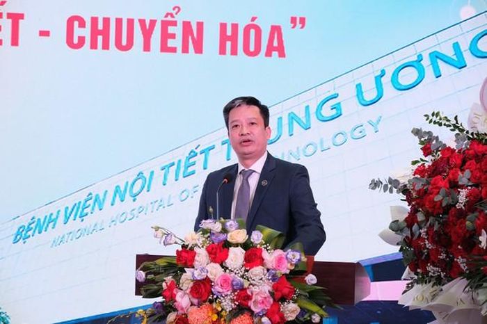TTƯT.TS.BS Phan Hoàng Hiệp, Giám đốc Bệnh viện Nội tiết Trung ương phát biểu tại hội nghị. Ảnh: Quỳnh Ngọc
