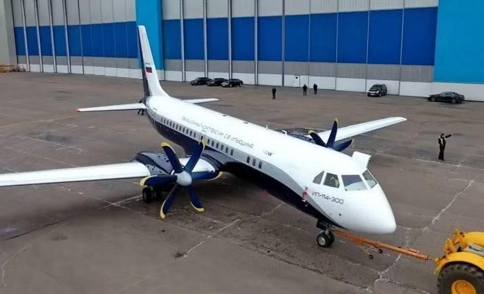 Nhìn chung Il-114-300 là một chiếc máy bay hoàn toàn không thua kém so với sản phẩm nước ngoài, trong khi giá thành rẻ hơn đáng kể và quan trọng hơn là Nga sẵn sàng chuyển giao công nghệ sản xuất cho đối tác.