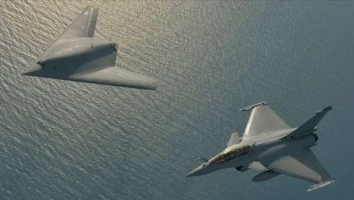 Một trong những nâng cấp đáng chú ý nhất của Rafale F5 là radar RBE2-XG do Thales phát triển. Hệ thống dự kiến sử dụng chất bán dẫn gallium nitride (GaN), công nghệ cho phép tăng công suất phát mà không cần mở rộng đáng kể kích thước linh kiện.