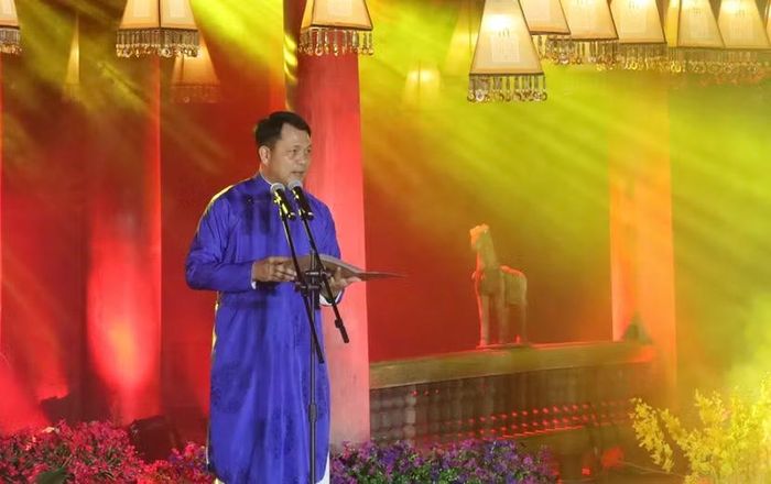 Tiến sĩ Lê Xuân Kiêu, Giám đốc Giám đốc Trung tâm Hoạt động Văn hóa Khoa học Văn Miếu - Quốc Tử Giám phát biểu khai mạc chương trình.