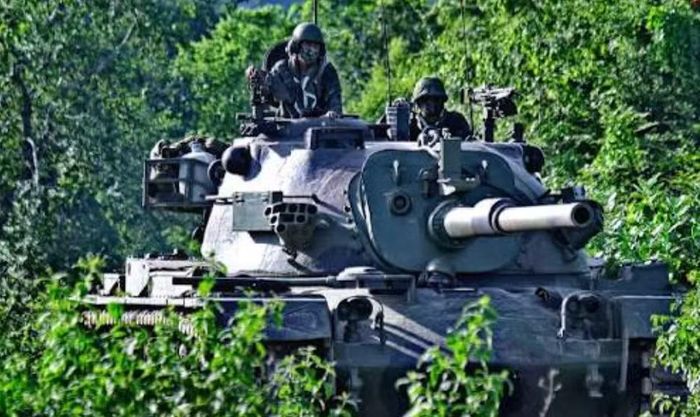 Mỹ cũng phải bổ sung lượng xe tăng đã chuyển giao cho Israel. Trong bối cảnh đó, nâng cấp những chiếc M48 còn tốt trở thành phương án nhanh và tiết kiệm hơn so với chế tạo toàn bộ xe tăng mới.