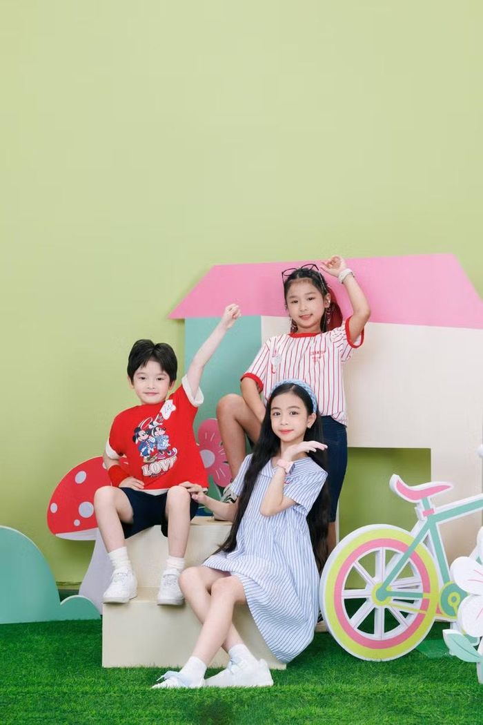 Phần thi chụp hình với thương hiệu Canifa tại vòng 2 casting Model Kid Vietnam 2026